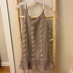 Elegant Beige Sleeveless Dress